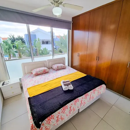 With Private Pool And Bbq 2 *