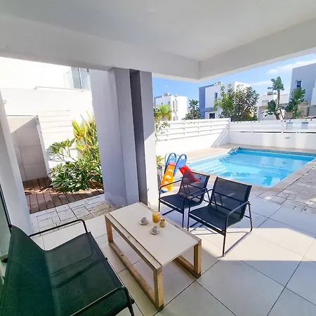 With Private Pool And Bbq 2 * Perivolia